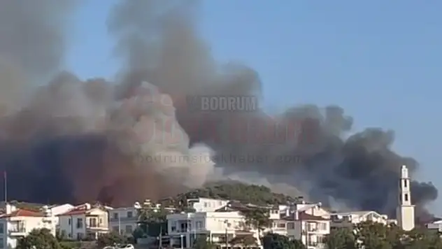 Datça'daki Orman Yangını Yerleşim Yerlerini Tehdit Ediyor