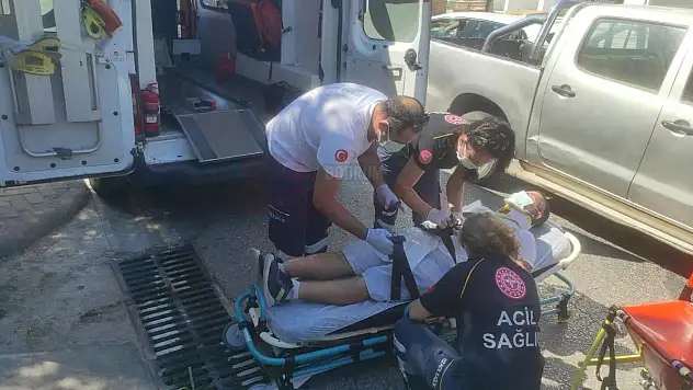 Dengesini Kaybetti Çatıdan Düştü