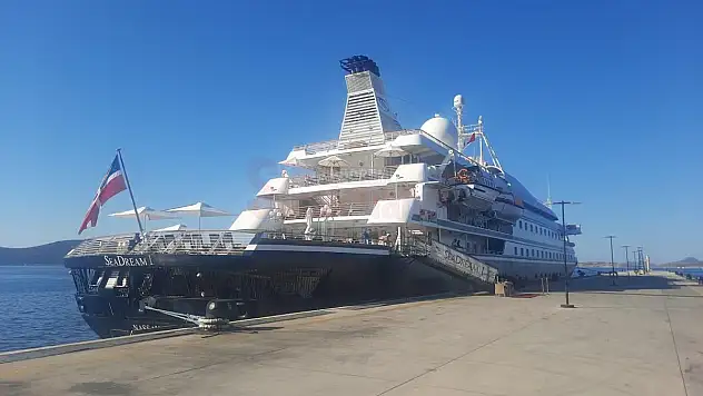 Deniz Yolu İle Gelen Yolcular Bodrum'a Hayran Kaldı