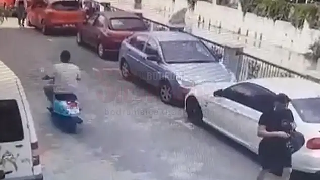 Denize Giren Voleybolcuların Çantasını Çalan Hırsızlar Polisten Kaçamadı