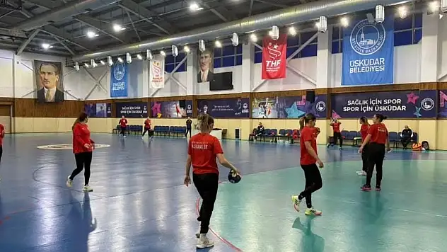 Denizin kızları sahada