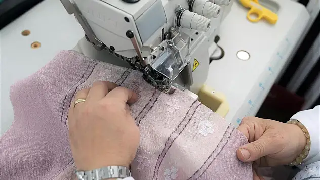 Depremzedeler için 8 Bin Uyku Tulumu Hazırlanıyor