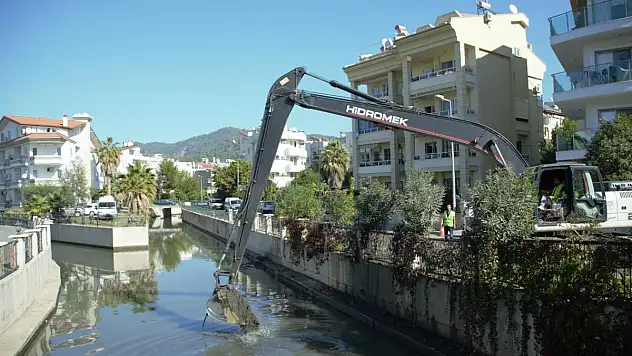 Dereden 945 Ton Atık Çıkarıldı