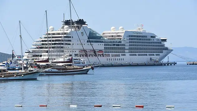 Dev Yolcu Gemisi 268 Yolcusuyla Bodrum'a Geldi