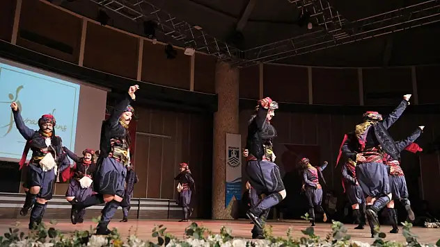 Devran Dans Kulübü'nden Unutulmaz Halk Oyunları Gösterisi