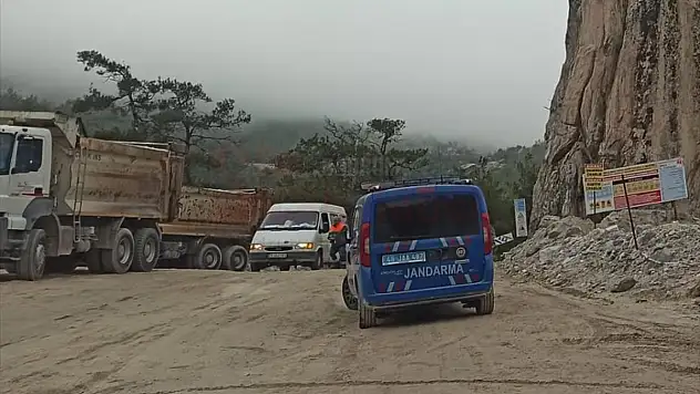 Devrilen Maden Kamyonunun Sürücüsü Öldü