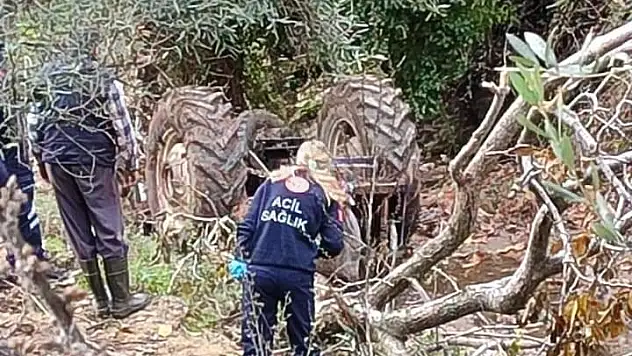 Devrilen Traktörün Altında Kalan Çiftçi Hayatını Kaybetti
