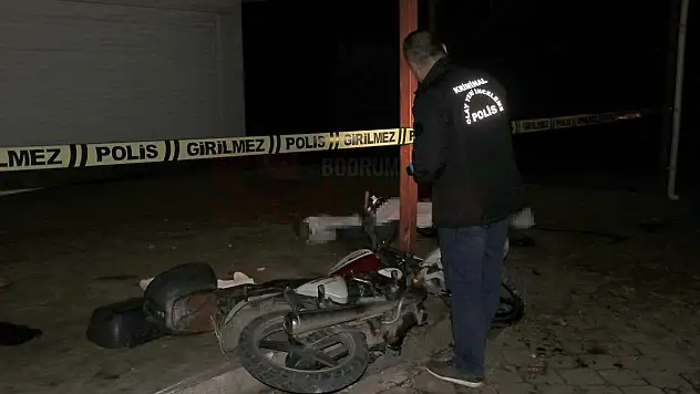 Direğe Çarpan Motosikletin Sürücüsü Öldü