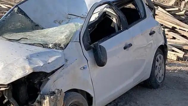 Direksiyon hakimiyetini kaybeden sürücü hayatını kaybetti !