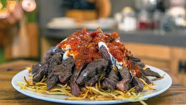 Dünyanın En İyi Yoğurtlu Yemeği Çökertme Kebabı