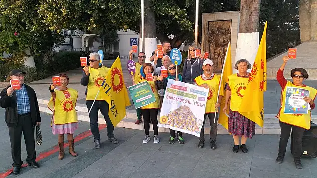 Eğitim Sen Bodrum Temsilciliğince ÖMK'ye Hayır Açıklamasında Bulunuldu