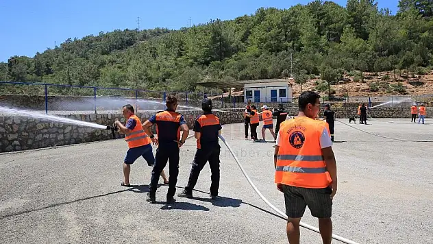 Eğitimli Mahalle Afet Gönüllüleri İle Bodrum Afetlere Hazır