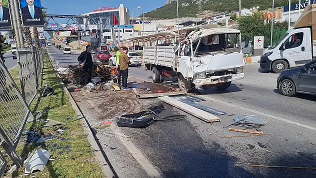 El Freni Çekmeyi Unutunca Kazaya Sebep Oldu