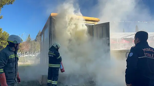 Elektrik trafosunda yangın paniği