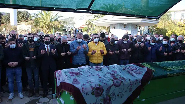 Emine Kul Son Yolculuğuna Uğurlandı