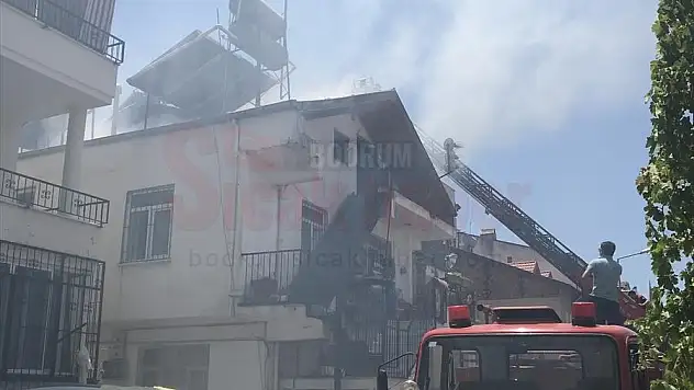 Evde Çıkan Yangın Hasara Neden Oldu