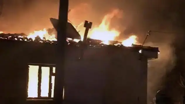 Ev'de Çıkan Yangınında Bir Kişi Öldü