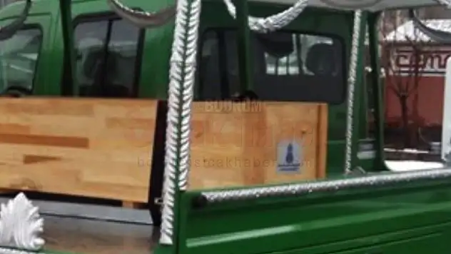 Evinin Önünde Asılı Halde Bulundu