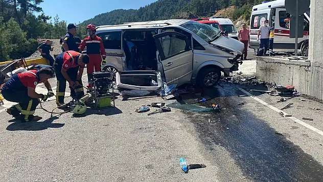 Feci Kazada Aynı Aileden 2 Kişi Öldü, 2 Kişi Yaralandı