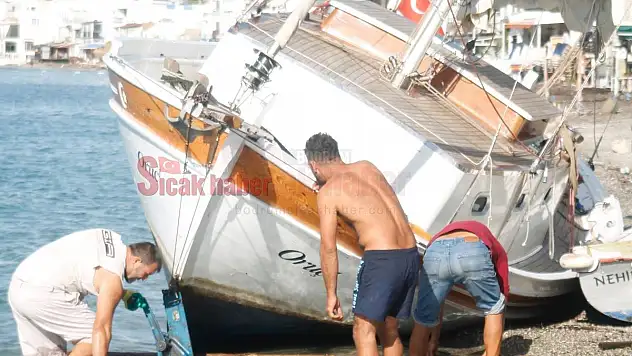 Fırtınanın Etkisiyle Kayık Karaya Oturdu