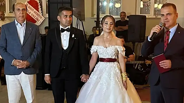 Gazi Üsteğmen Mutlu Duran, memleketi Köyceğiz'de dünyaevine girdi