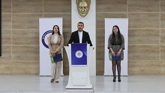 Gençler yerel yönetimde söz sahibi oluyor