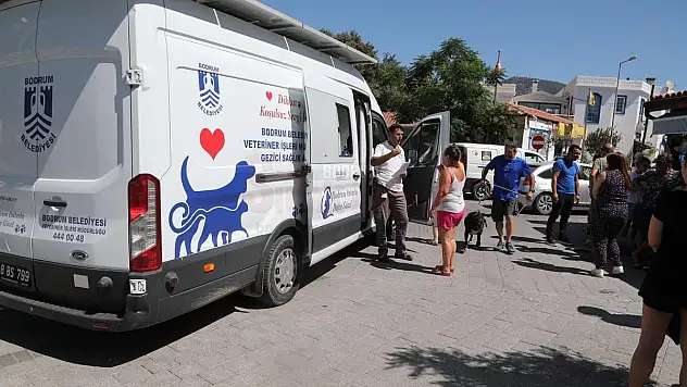 Gezici Veteriner Ekibi Bitez'de Uygulamalarda Bulundu