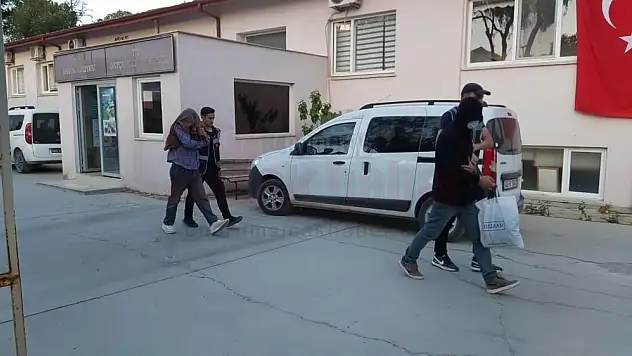 Göçmen Kaçakçısı 2 kişi Tutuklandı