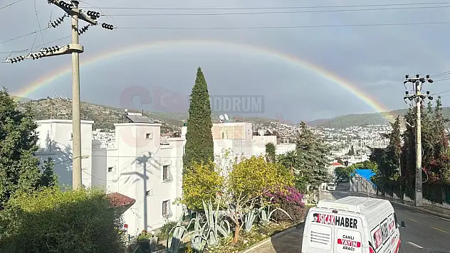 Gökkuşağı Bodrumluları Sevindirdi