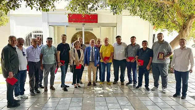 Görevleri Sona Eren Muhtarlara Plaket Takdim Edildi