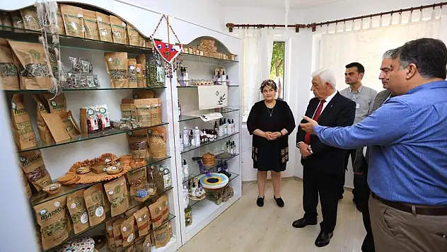 Güçbirliği Kooperatifi ilk Satış Mağazasını Açtı