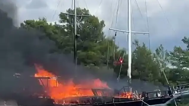 Gulet tekne küle döndü