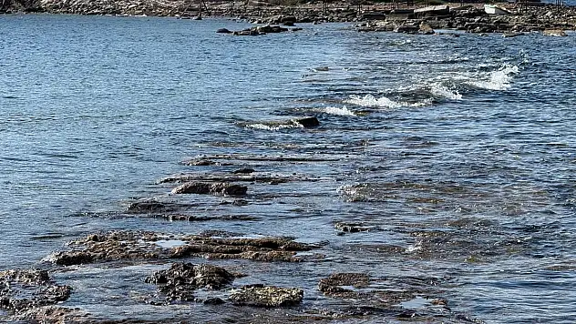 Gümüşlük'te Deniz Çekildi, Antik Yol Belirdi