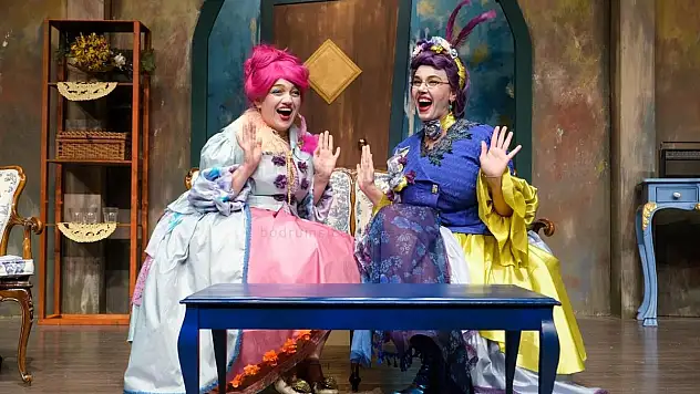 Hadi Öldürsene Canikom' Sahnelendi