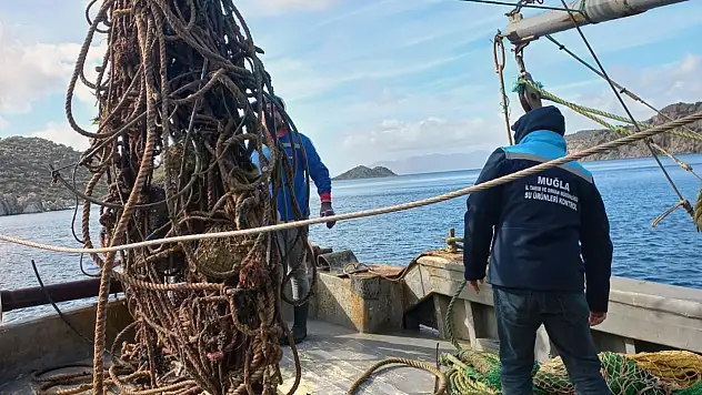 Hayalet ağlar denizden temizlendi