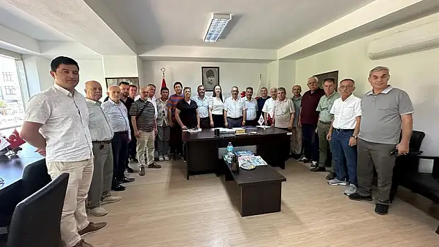 Hayrettin Akay Güven Tazeledi