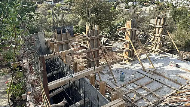 Hazine Arazisine Yapılan Kaçak İnşaat Yıktırıldı