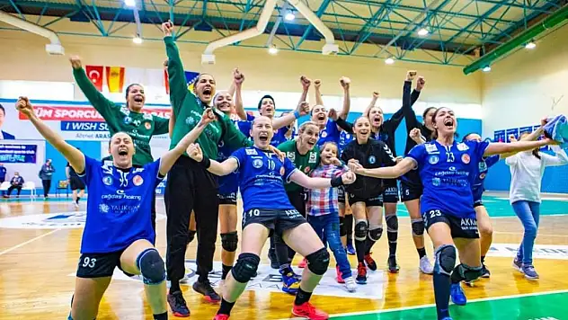 Hentbolda Kadınlar EHF Kupası'nda Yalıkavakspor-Lokomotiva Zagreb maçı Kovid-19 vakaları nedeniyle iptal edildi