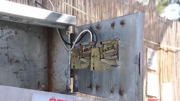 Hırsızlar Yüzünden İşletmesini Kapatacak