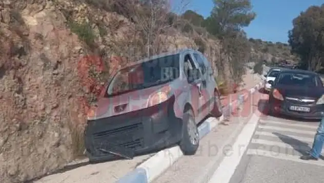 Hız Kaza Getirdi, 2 Yaralı.