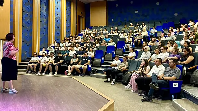 Hizmet Kalitesi Bilgiyle Güçleniyor