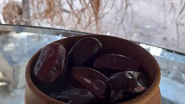 Hurma ağacının insanla benzerlikleri ve hurmanın akıl almaz faydaları