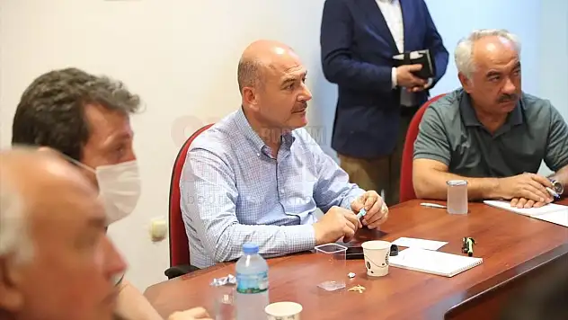 İçişleri Bakanı Soylu, Muğla'da orman yangını bölgesinde incelemelerini sürdürdü
