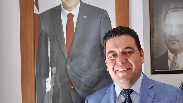 İlçe Başkanı Gökmen  olmayan bir çalışmayı müjde olarak Bodrum'a sunan Ahmet Aras'a teşekkürlerini sundu