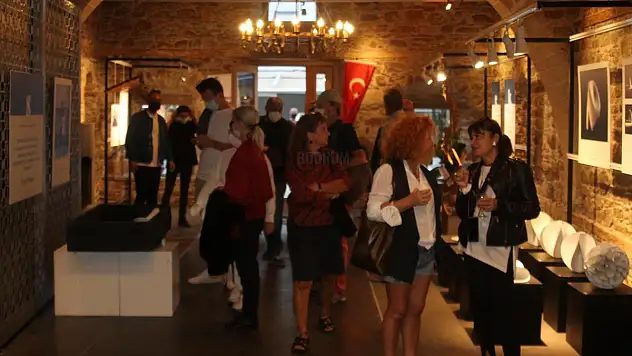 İlhan Koman İle 100 Yıl Heykel Sergisi Açıldı