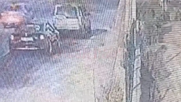 İsale Hattının Patlaması ve Bir Kişinin Yaralanma Anları Güvenlik Kamerasına Yansıdı