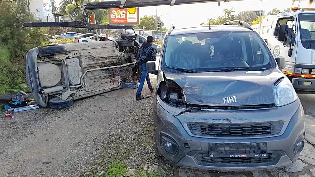 Işık İhlali Kazaya Sebep Oldu, Kazada 2 Kişi Yaralandı