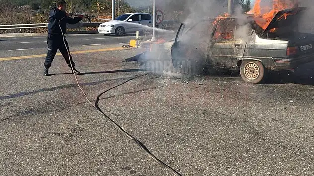 Işıkta Beklerken Yanmaya Başladı