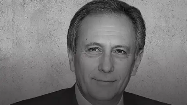 İsmail Cem'i özlemle anıyoruz