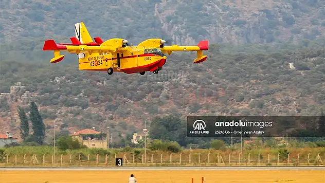 İspanya'dan gönderilen 2 yangın söndürme uçağı Muğla'da faaliyetlerine başladı